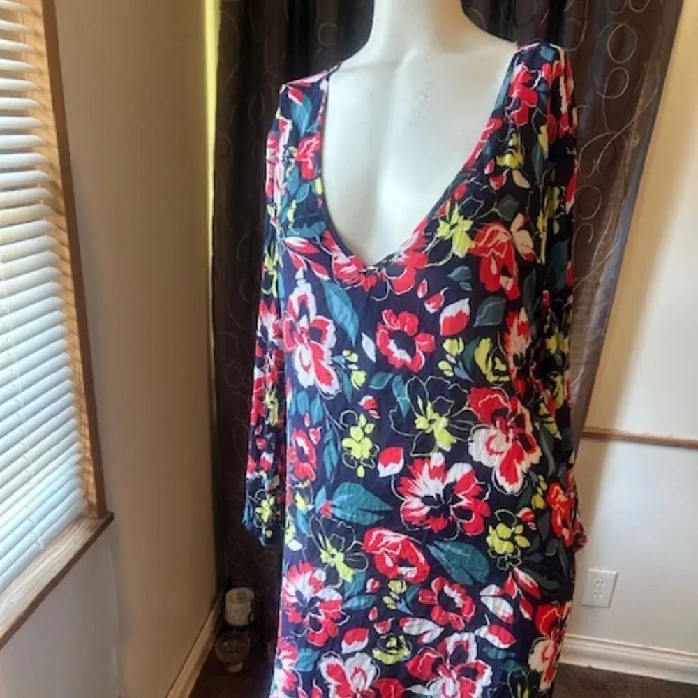 Anne Cole Navy Blue Floral multi-color V-neck swimsuit coverup, size M